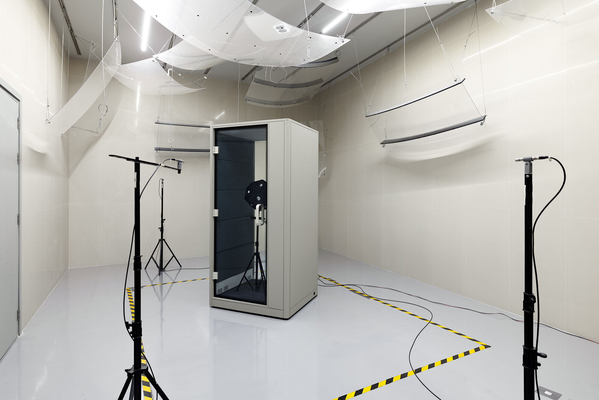 Acoustic test chamber for Calma Sound