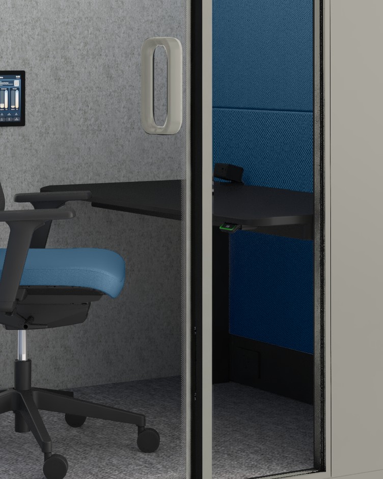 Calma Focus interior corner in close-up: felt panel, seat and table edge