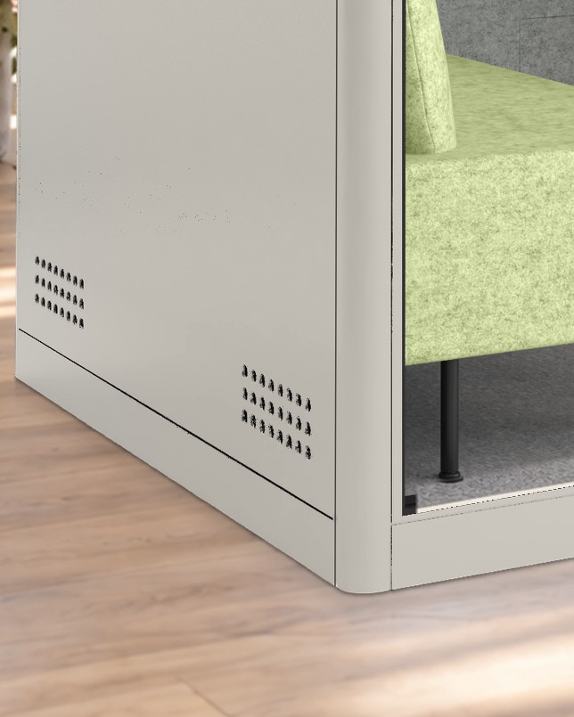 Calma Large base corner in close-up: the ventilation slots in the base panel