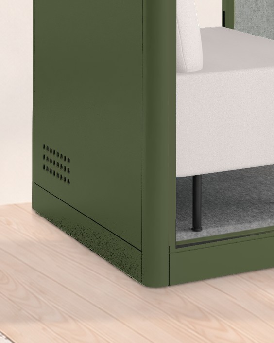 Calma Medium base corner in close-up: the ventilation slots in the base panel